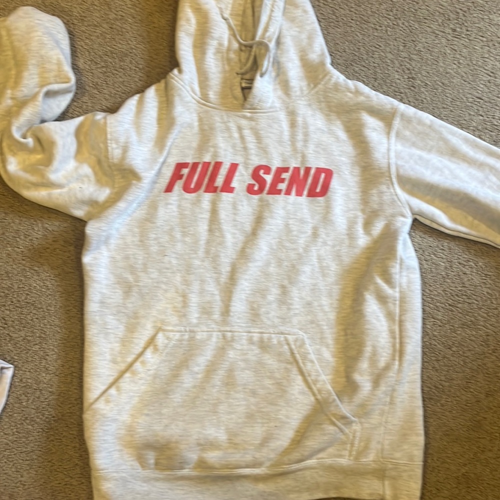 Nelk sweatshirt “full send”